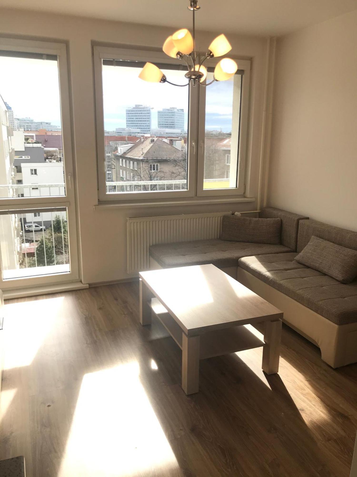 Nivy Balcony Next To Bus Station Appartement *